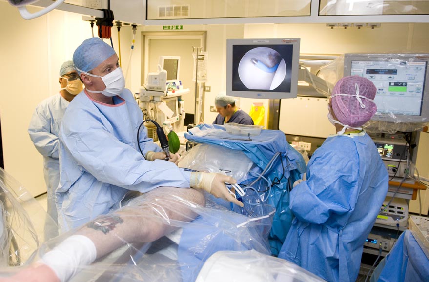 keyhole-surgery-with-trainees-deemed-safe