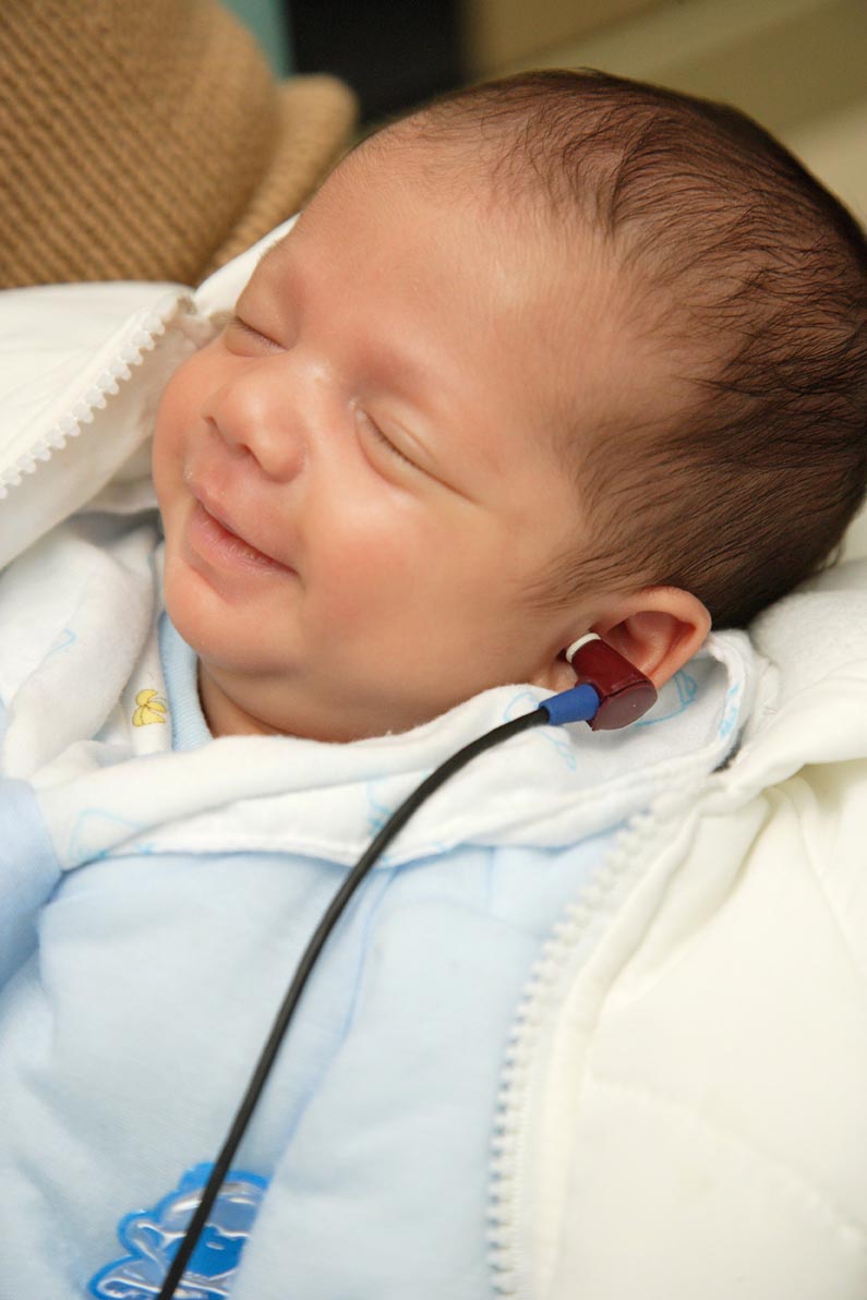 When Do Babies Develop Sense Of Hearing