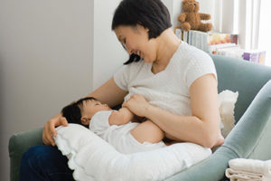 Breastfeeding1-ThinkstockPhotos-86535325