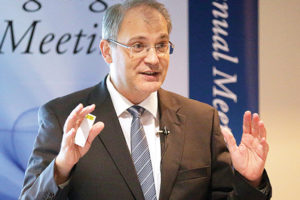 Prof-Thaci-017FJ6R0206web