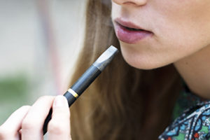 ecigaretteweb-ThinkstockPhotos-515008423
