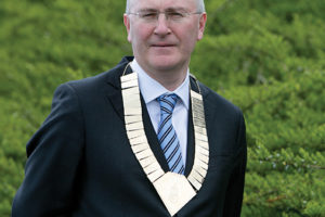 Page-17i-pic-of-Dr-Ray-Walley-IMO-President-1web2