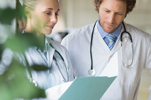 doctors-discussing-ThinkstockPhotos-494369469web