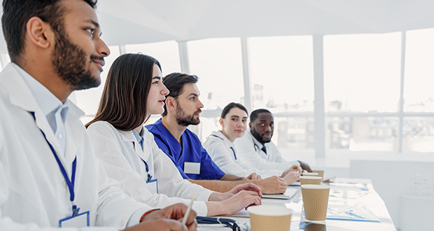 Number of Irish graduates needs to grow to retain medical workforce – report