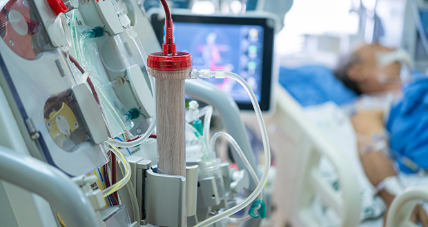 Lack of capacity and slow discharges leading to delayed ICU admissions – report
