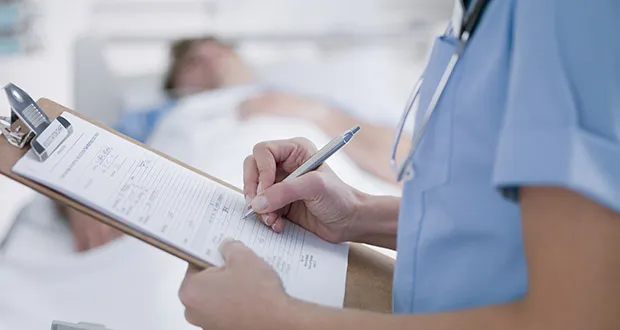 Almost one-in-ten ICU bed days in 2024 taken up by patients well enough to be transferred to another ward, national audit finds
