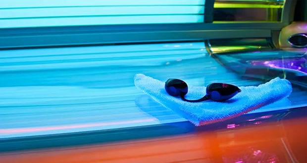 Children using sunbeds despite under-18s ban – report