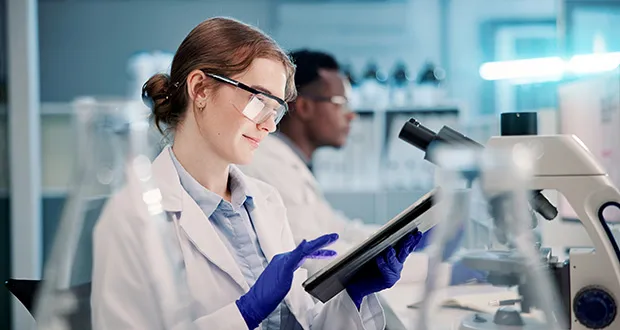 Health regions may hamper investment in national labs plan – union