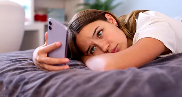 New Irish Survey Highlights Concerns Over Social Media Use Among Young People